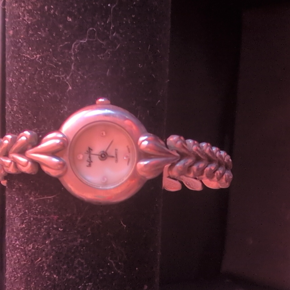 Infinity watch